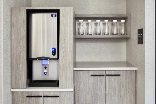 AC Hotel by Marriott Pleasanton image 1