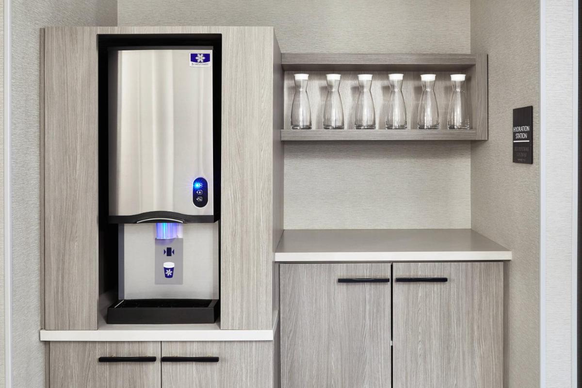 AC Hotel by Marriott Pleasanton